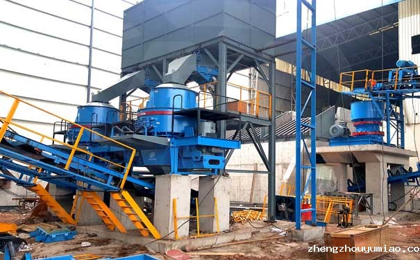 The Difference between Two Feeding Methods and Discharge of Vertical Sand Making Machine